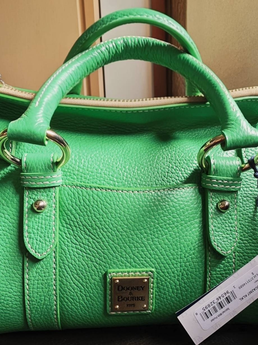 *NWT* Dooney & Bourke (Kelly Green) Lucca Satchel - Picture 3 of 7